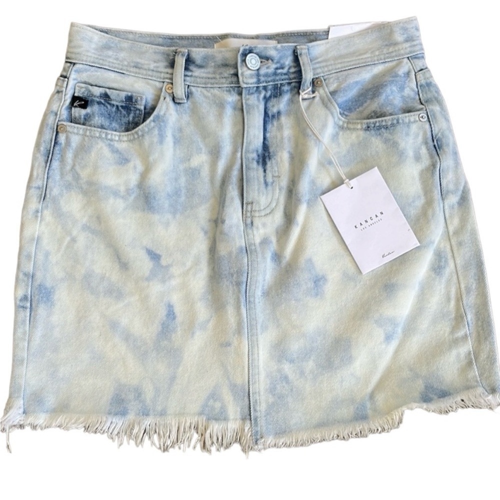 NWT KanCan Denim Frayed Hem Skirt Size Medium